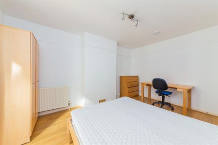5 bedroom semi-detached house to rent - Photo 5