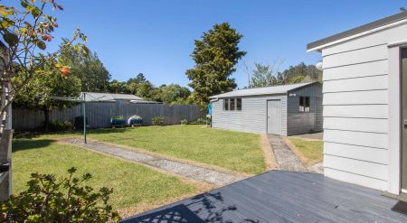 Gardeners Delight - Photo 2