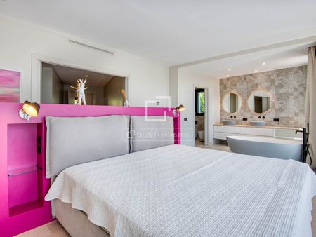 Spectacular modern villa for rent located in a quiet residential area at the center of Platja d'Aro and a 5-minute walk from the beach. - Foto 5