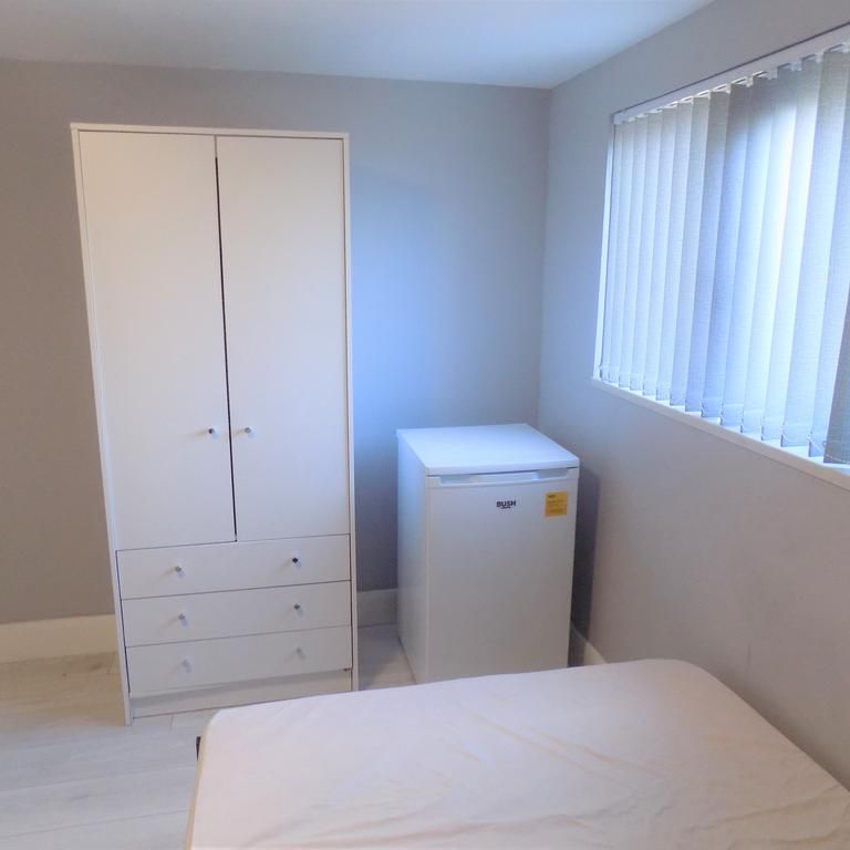 1 bedroom house of multiple occupation to rent - Photo 1