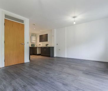 3 bedroom terraced house to rent - Photo 4