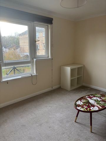 2 Bed Flat, Innellan Gardens, G20 - Photo 4