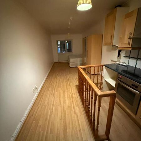 Studio to rent - Photo 4