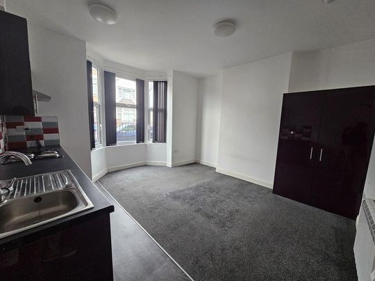 House share to rent - Photo 1