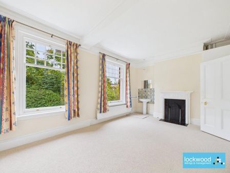 3 bedroom flat to rent - Photo 4