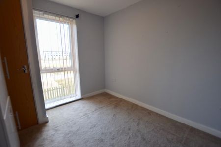 Monticello Way, Coventry - 3 Bedroom Apartment with Ensuite - Photo 4