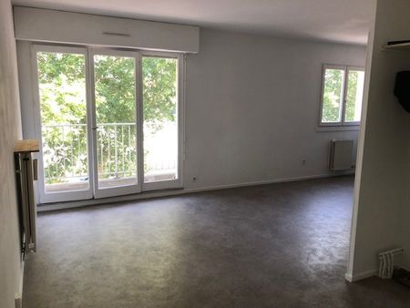 Location Appartement 1 pièce 32m² NANTES 44000 - Photo 2