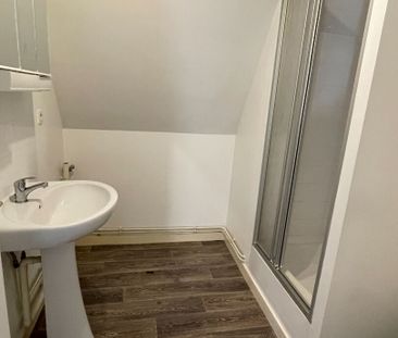 Location Appartement 3 pièces 43m² - Photo 2