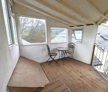 2 bedroom penthouse to rent - Photo 3