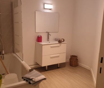 Location Appartement 3 pièces 80m² VILLENEUVE D ASCQ 59650 - Photo 6