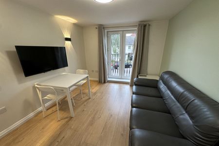 Alderman Close, Beeston, NG9 2RH - Photo 2