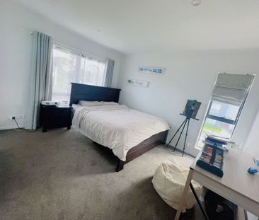 Spacious 4-Bedroom Family Home in Prime Massey Location – Available - Photo 6