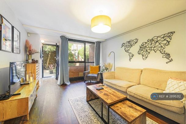 2 bedroom maisonette to rent - Photo 1