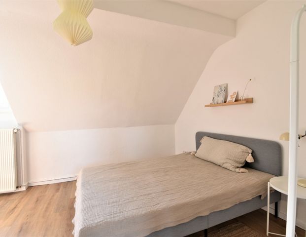 Möbliertes DG-Appartement in Solingen-Aufderhöhe m. Stellplatzoption, Nähe Bethanien. - Foto 1