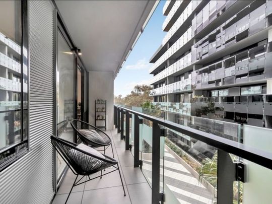 Fabulous fourth-floor apartment in The Playhouse building! - Photo 1