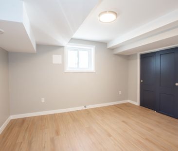 Modern 2 Bedroom + Den Unit in Welland!!! - Photo 6