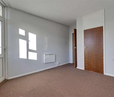 Dean Church House, Fifth Avenue, Portsmouth, PO6 - Photo 2