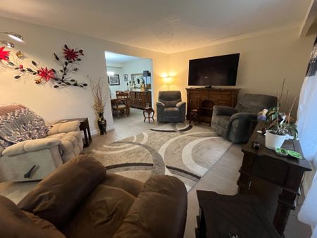 For Lease - 52 Debora Drive, Grimsby, Ontario - Photo 4