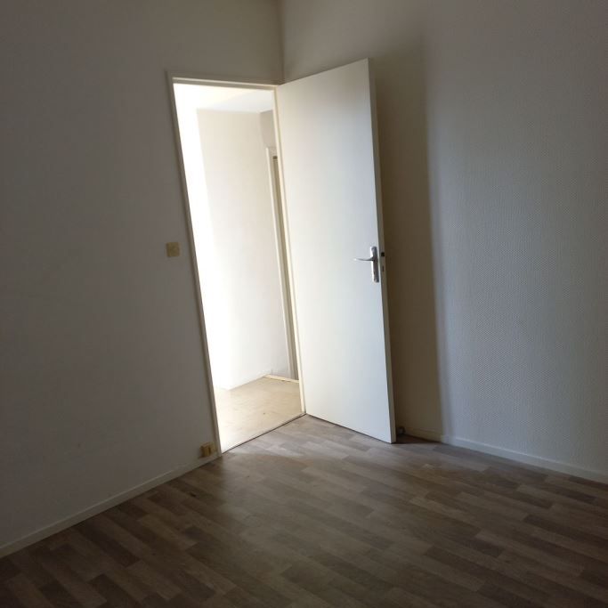 Appartement T2 dans belle petite résidence en coeur de ville de Clamec - Photo 1