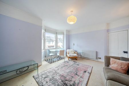 Ravensbury Road, Earlsfield SW18 - Photo 2