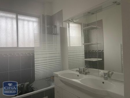 Location Appartement 3 pièces 70m² STE GENEVIEVE DES BOIS 91700 - Photo 4