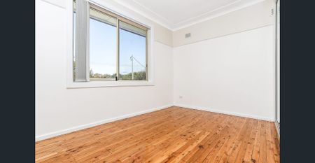 Charming Brick Home in a Prime Location - Photo 2