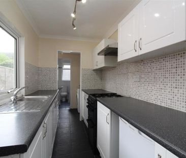 2 bedroom terraced house to rent - Photo 5