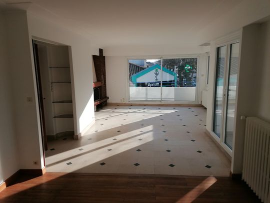 Location Appartement 4 pièces 149m² ST JEAN DE MONTS 85160 - Photo 1