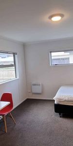 Grab A Room Early!! - Photo 3