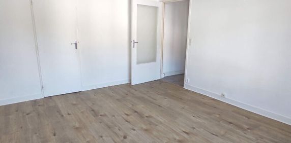 T1 DE 29 m2 PROCHE CHU - Photo 2