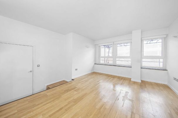 Calderwood Street, Woolwich, SE18, London - Photo 1