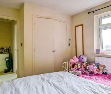 Fleetham Gardens, Lower Earley, Reading, Berkshire, RG6 - Photo 5