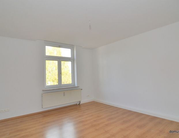 Schöne, helle 2 Zimmer Wohnung im Erdgeschoss - Bad mit Fenster - Foto 1