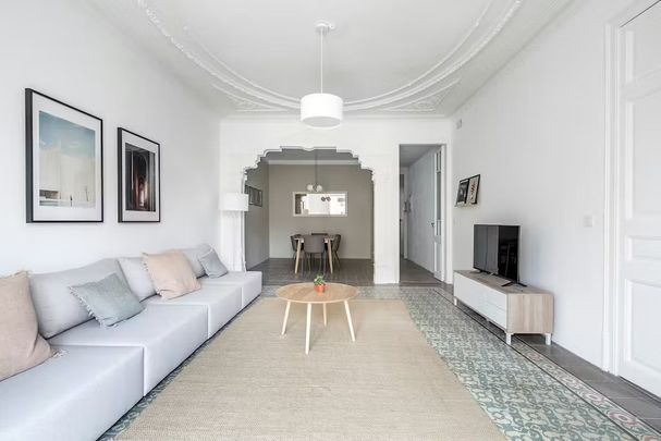 Carrer Gran de Gràcia, Barcelona, Catalonia 08012 - Photo 1