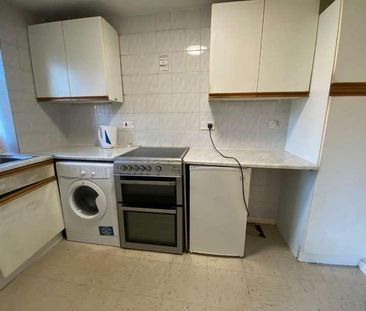 Honey Close, Dagenham, RM10 - Photo 2