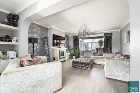 4 bedroom semi-detached house to rent - Photo 5