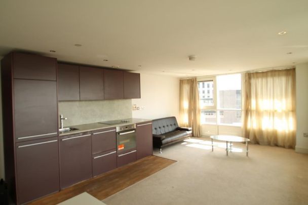 2 bedroom flat to rent - Photo 1