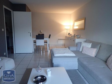 Location Appartement 2 pièces 48m² CHATEAUROUX 36000 - Photo 4