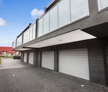 Glenroy rental - Photo 1