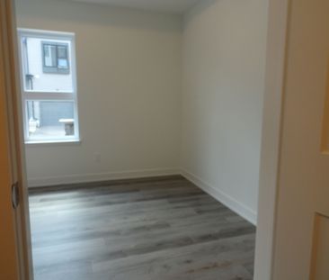 For Lease - 110 Fergus Avenue Unit# 112, Kitchener, Ontario - Photo 1
