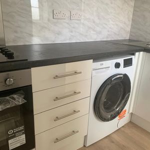 1 Bed Flat, London Street, RG1 - Photo 2