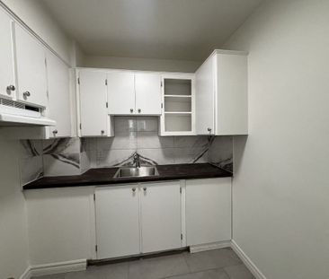 10200 Avenue de Bois-de-Boulogne apartment — Montréal, QC (1-Bedroom) - 1 Bedroom - Photo 2