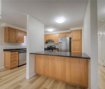 For Lease - 118 Bush Clover Crescent Unit# Unit: Main, Waterloo, On... - Photo 5