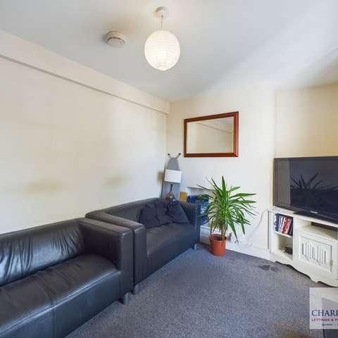 Prospect Place, Worcester, WR5 - Photo 1