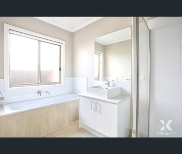 8 Noble Road, Rockbank, Vic 3335 - Photo 3