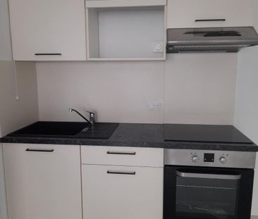 Location Appartement 2 pièces 41m² FREJUS 83600 - Photo 2