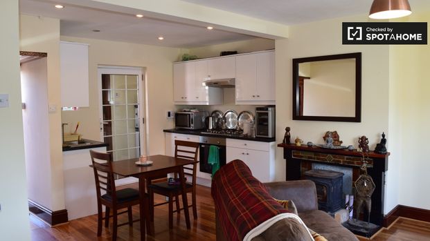 Room in shared flat for rent in Cabra East, Dublin - Photo 1