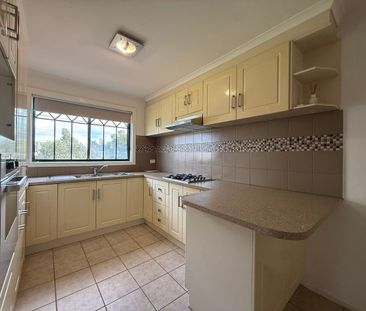 Convenient Location! - Photo 3