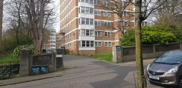 Room in a Shared Flat, Montpelier Road, BN1 - Photo 1