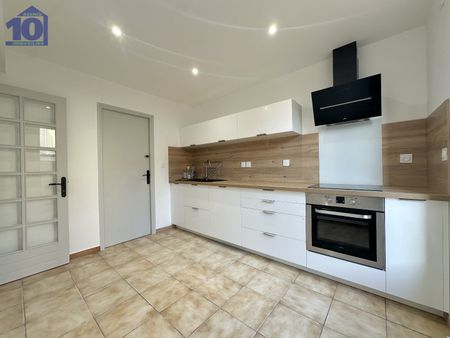 Location Maison 5 pièces 83m² VALRAS PLAGE 34350 - Photo 3